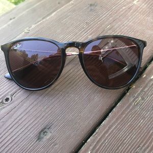 Ray Ban Erika Color Mix Sunglasses